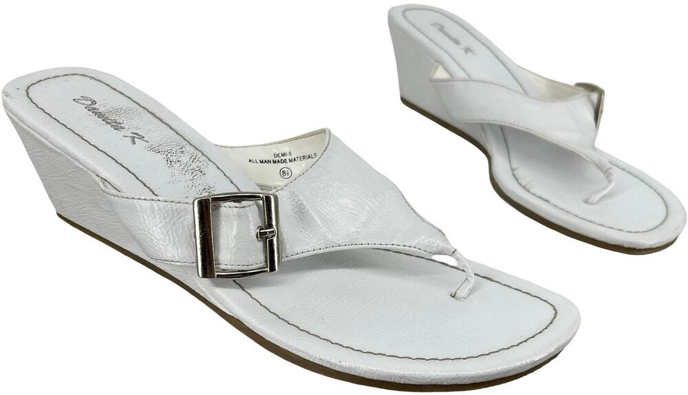 Vintage y2k Womens White Damita K Demi-5 Buckle Slip On Thong Wedge Sandals 8.5M
